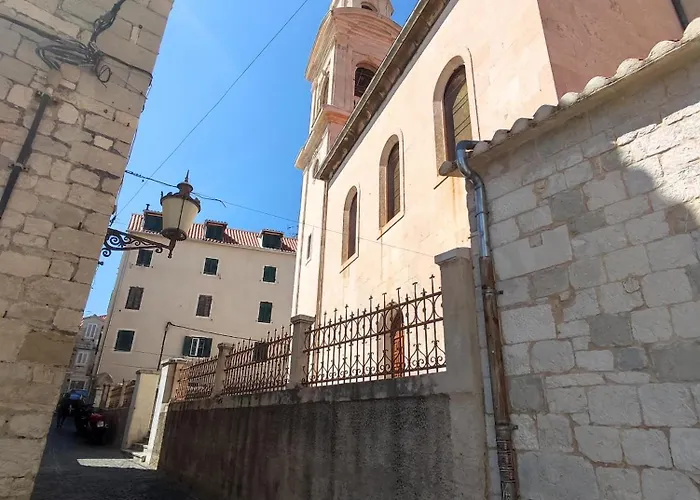 Campanelo アパート スプリト